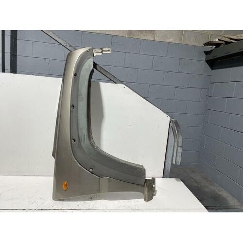 Jeep Cherokee Right Guard KJ 11/2004-05/2006