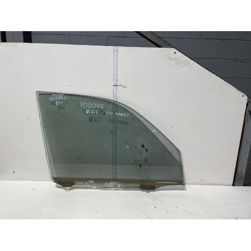 Toyota Landcruiser Right Front Door Window Glass FZJ105 01/1998-10/2007