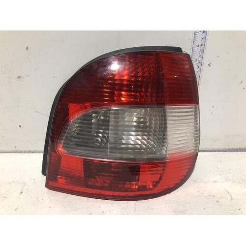 Renault SCENIC Tail Light Right Rear J64 4WD/RX4 05/01-12/04