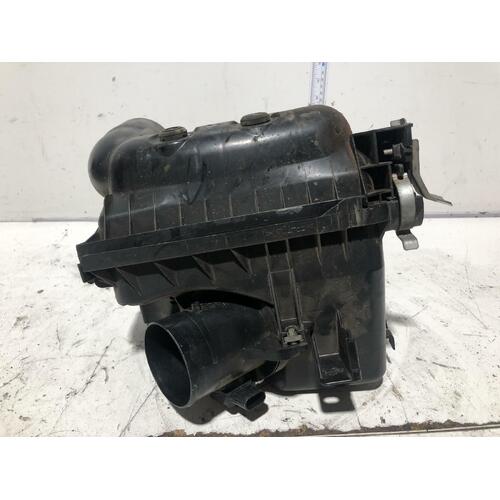 Toyota Corolla Air Cleaner Box ZRE152 03/2007-12/2008