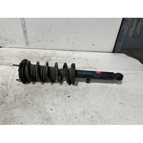 KYB Brand Right Front Strut to suit Lexus IS200 JCE10 01/1998-10/2005