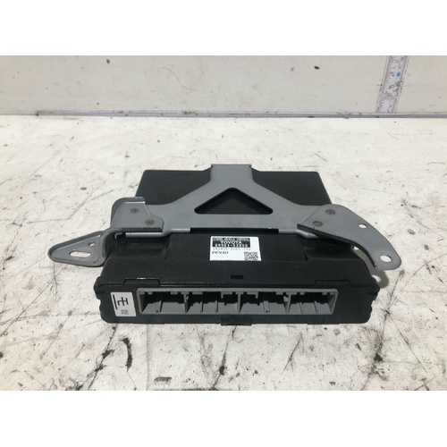 Toyota PRIUS Hybrid Vehicle Control ECU NHP10 12/11-03/20