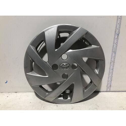 Toyota Pruis Hub Cab Wheel Cover NHP10 12/2011-03/2020