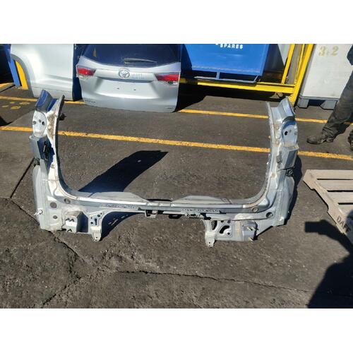 Toyota Kluger Rear Beaver Cut Section GSU55 03/2014-02/201