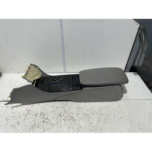 Lexus GS300 Centre Console GRS190 03/2005-12/2011