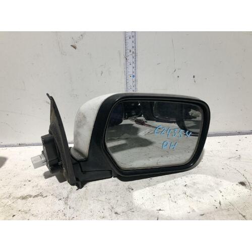 Mitsubishi OUTLANDER Right Door Mirror ZE-ZF 12/02-10/06