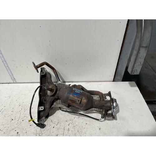 Toyota Prius C Exhaust Manifold / Catalytic Converter NHP10 12/2011-03/2020