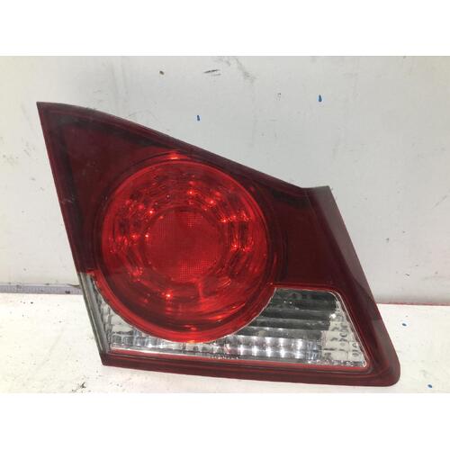 Honda Civic Left Bootlid Light 8th Gen 02/2006-12/2008