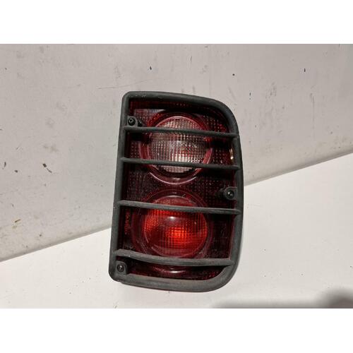 Land Rover FREELANDER Right Taillight 12/00-02/04