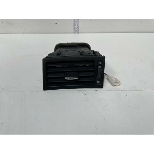 Lexus GS300 left A/C Vent GRS190 03/2005-12/2011