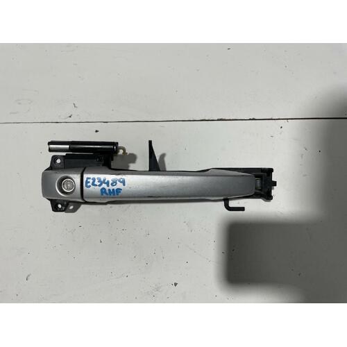 Subaru Impreza Right Front Outer Door Handle 04/2007-12/2013