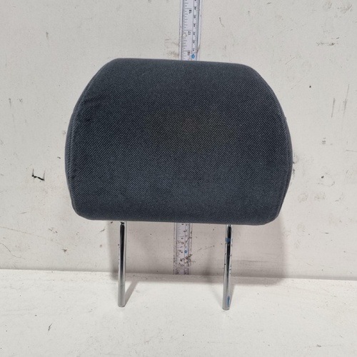 Toyota Prado Right Front Headrest VZJ95 95 SERIES 08/99-01/02