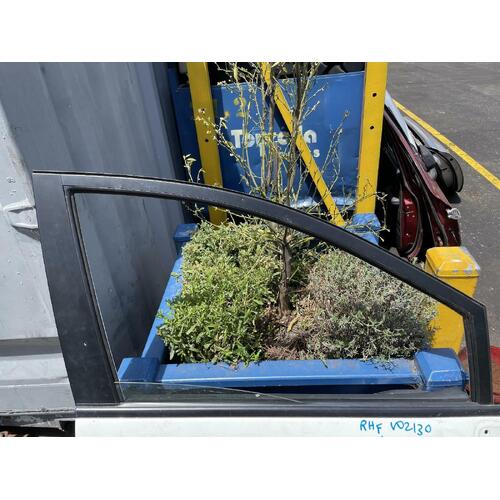 Ssangyong Stavic Right Front Door Glass A100 06/2013-01/2016