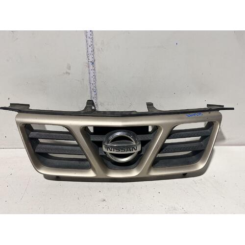 Nissan XTRAIL Grille T30 ST/ST-R 10/01-10/03