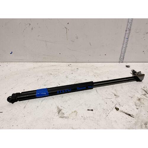 Holden COMMODORE Bonnet Struts VT-VX Pair 09/97-09/02