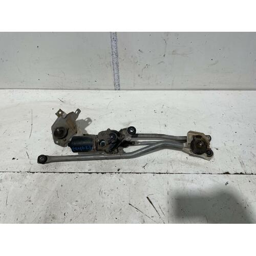 Nissan Micra Front Wiper Assembly K12 08/2007-10/2010