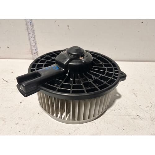 Lexus IS200 Heater Fan Motor GXE10 01/1998-10/2005