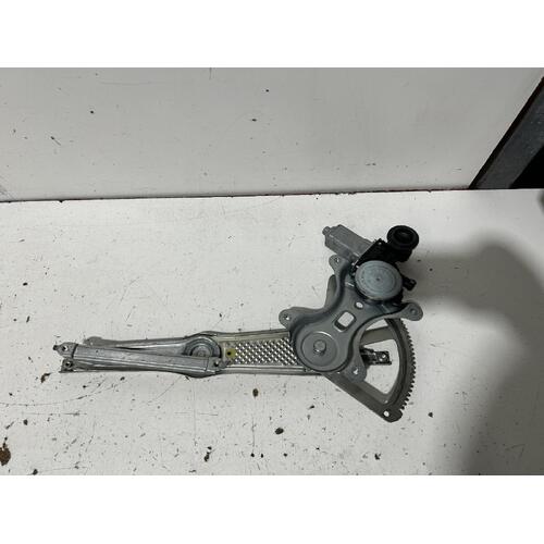 Toyota Corolla Left Front Window Regulator ZZE122 12/2001-06/2007