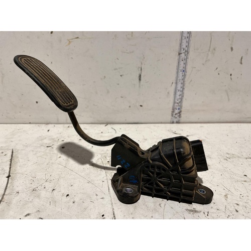 Toyota HILUX Pedal KUN26 Accelerator Pedal 03/05-08/15 P/N 78120-0K010