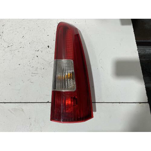 Volvo XC70 Right Upper Tail Light 04/2003-09/2004