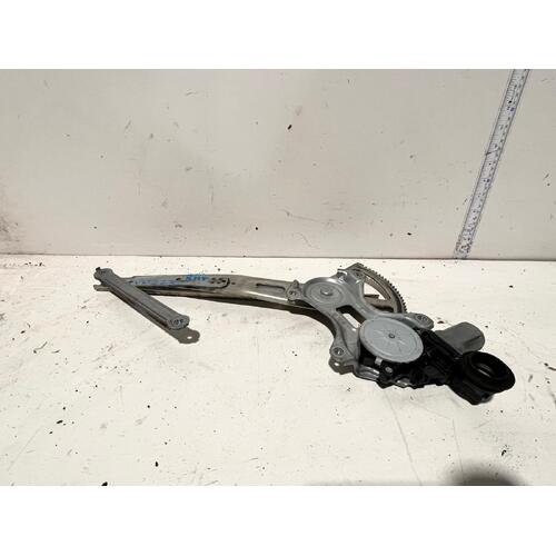 Toyota RAV4 Right Front Window Regulator ACA38 11/2005-11/2012
