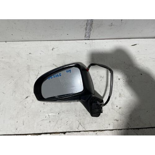 Toyota Prius Left Door Mirror ZVW30 06/2009-01/2012