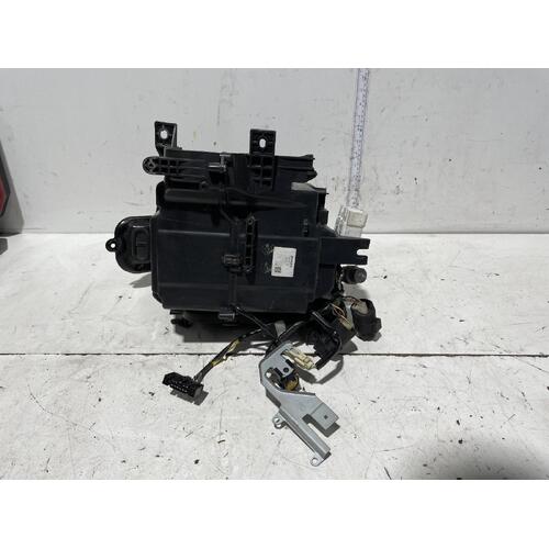 Toyota Hiace A/C Evaporator RZH113 09/1998-12/2004