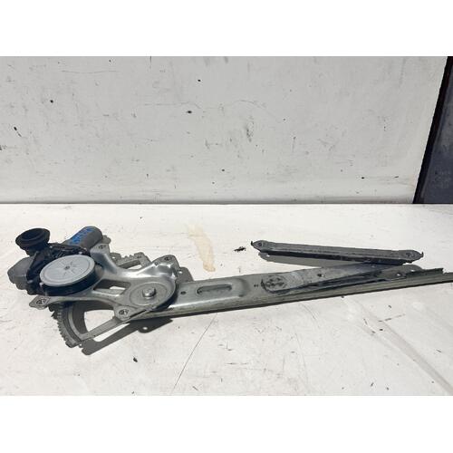 Toyota Prius Right Rear Window Regulator ZVW30 07/2009-12/2015