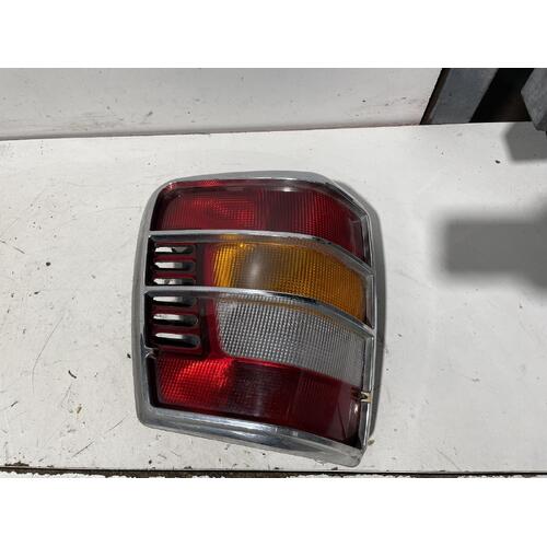 Jeep Grand Cherokee Left Tail Light WG 06/1999-06/2005