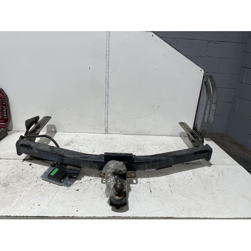 Toyota Kluger Towbar GSU40 05/2007-02/2014