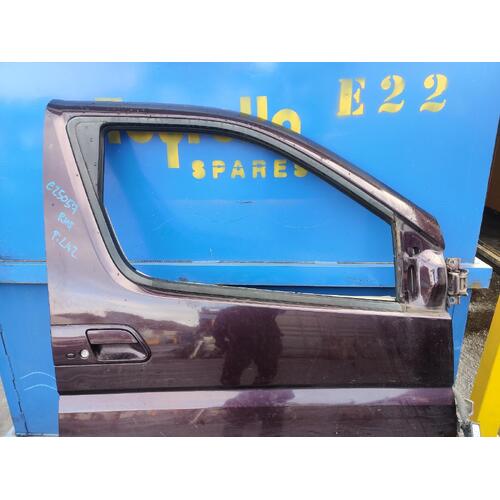 Nissan Elgrand Right Front Door Glass E51 05/2002-12/1010