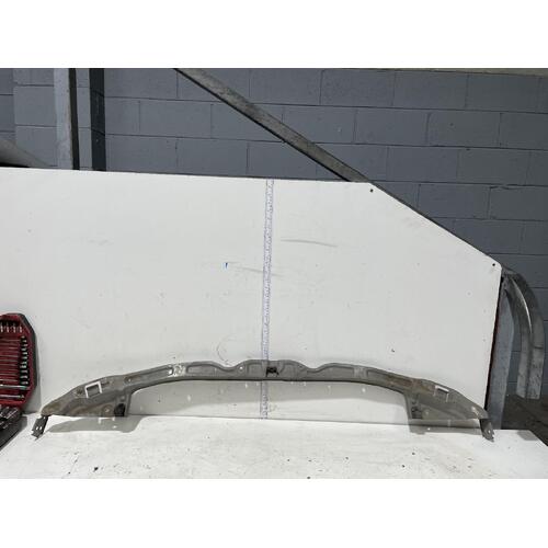 Nissan Elgrand Front Reinforcement Bar E51 08/2004-12/2010