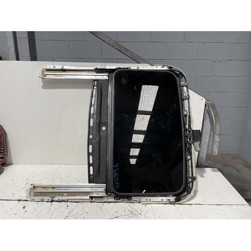 Toyota Corolla Sunroof Assembly ZRE152 03/07-10/13