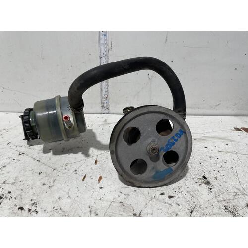 Toyota Spacia Steering Pump with Power Steering Reservoir SR40 02/1998-12/2001
