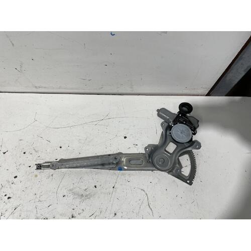Toyota Prius Left Front Window Regulator ZVW30 07/2009-12/2015