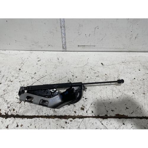 Mercedes C Class Bonnet Hinge with Strut W205 C 250 08/2014-Current