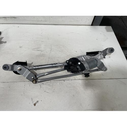 Toyota Corolla Front Wiper Assembly ZWE211 07/2018-Current