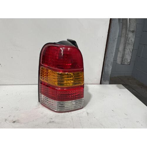 Ford Escape Left Tail Light ZA 02/2001-05/2006