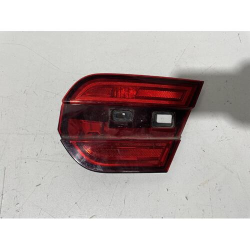 Jaguar XF250 Right Bootlid Light 08/2011-05/2015