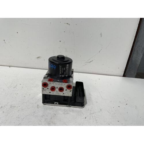 Volkswagen Touareg ABS Pump / Module 7P 07/2011-04/2018