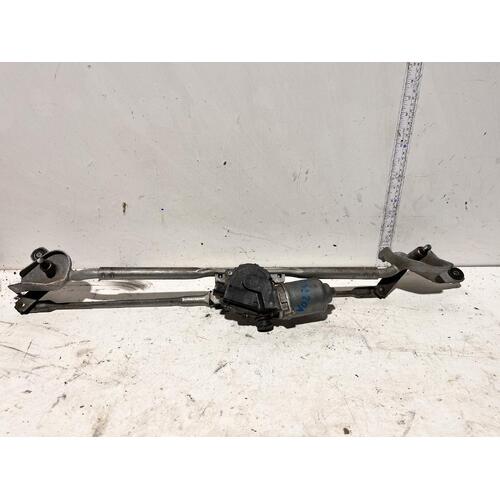 Toyota RUKUS Wiper Motor AZE151 Front 01/07-12/15