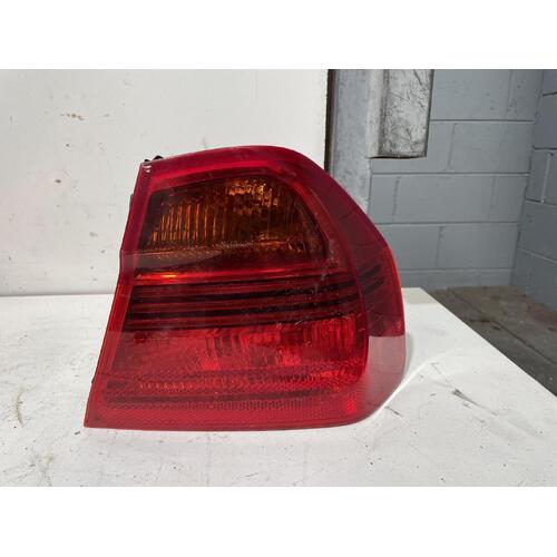 BMW 3 Series Right Tail Light E90 320i 03/2005-10/2008