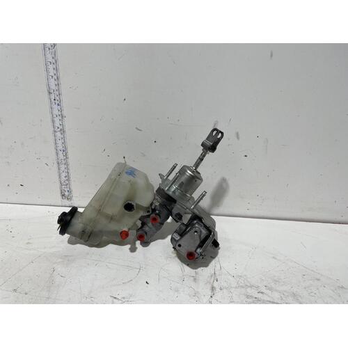 Lexus IS300h Master Cylinder with Reservoir AVE30 07/2013-Current