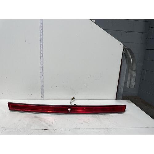 Holden Epica Centre Bootlid Light / Garnish EP 07/2008-12/2011
