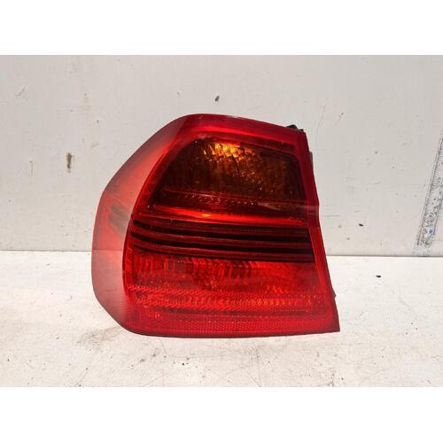 BMW 3 SERIES Left Taillight E90 Sedan 03/05-10/08