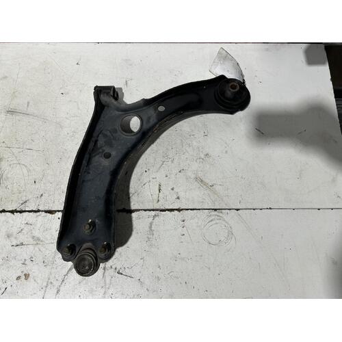 Hyundai Tucson Right Front Lower Control Arm TL 07/2015-06/2018