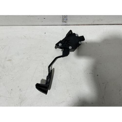 Toyota Corolla Accelerator Pedal ZRE182 10/2012-06/2018