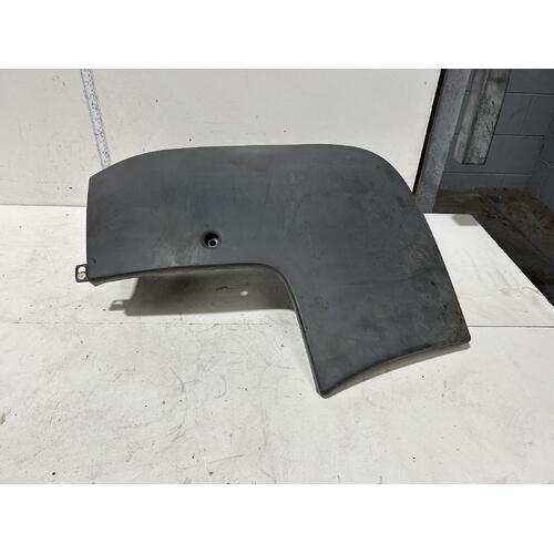 Renault Trafic Left Rear Bumper Bar End X83 04/2004-12/2014