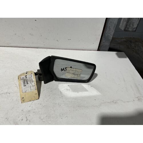Toyota Crown Right Door Mirror MS112 10/1981-09/1983