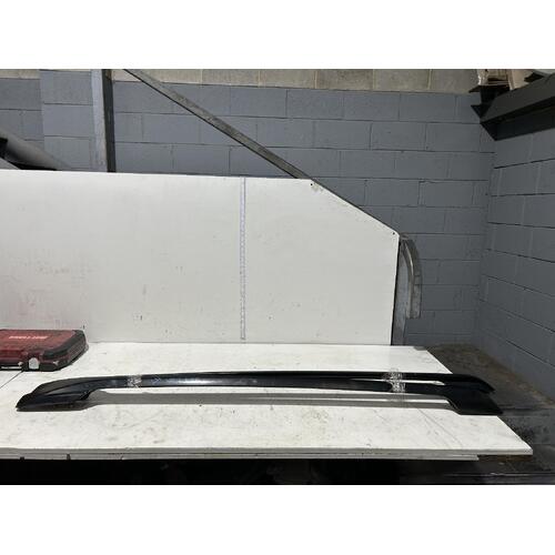 Toyota RAV4 Roof Rails ACA33 11/2005-11/2012